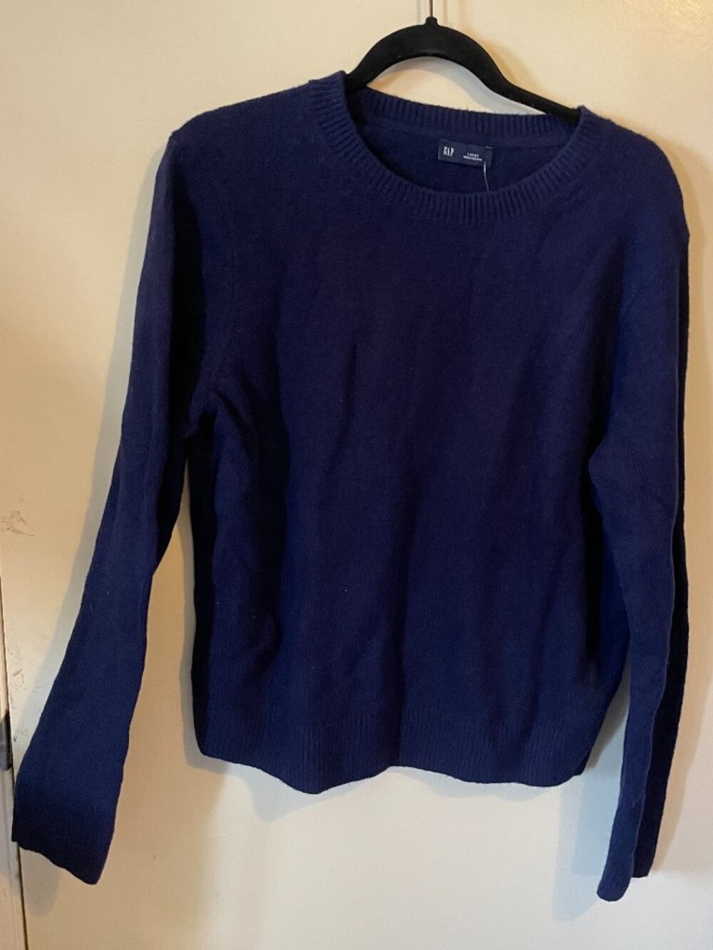 NWT GAP Cashsoft Crew Neck Sweater